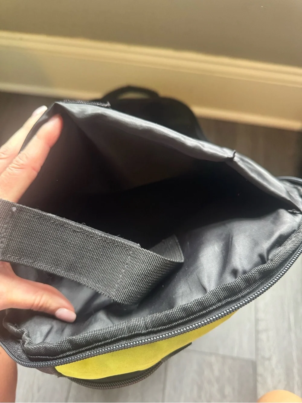 Nike rolling backpack